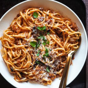 You don't have to be a vegetarian or vegan to fall in love with this Cauliflower Bolognese Pasta. It's sooo hearty and delicious. The taste and textures will leave you speechless. It has cauliflower and mushrooms, which are chopped and sautéed until toasted adding an incredible flavour and 