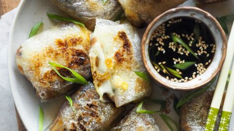 Saludables rollitos de arroz con verduras crudas, ¡estilo oriental! (solo  10 minutos)